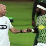 PRETORIA, SOUTH AFRICA - JULY 02: Jacques Nienaber, (L) head coach of the South Africa Springboks fist pumps his captain, Siya Kolisi during the Rugby Union international match between South Africa and Georgia at Loftus Versfeld Stadium on July 02, 2021 in Pretoria, South Africa. (Photo by David Rogers/Getty Images)