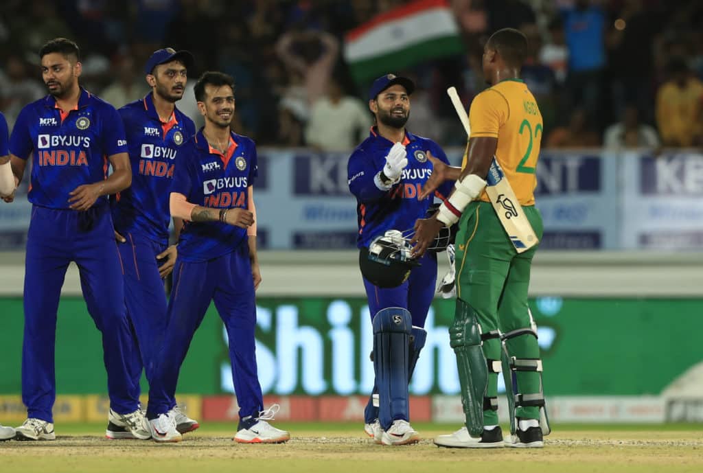 RAJKOT, INDIA - JUNE 17: Indian players celebrate the victory during the 4th T20 International match between India and South Africa at Saurashtra Cricket Association Stadium on June 17, 2022 in Rajkot, India. (Photo by Pankaj Nangia/Gallo Images/Getty Images)