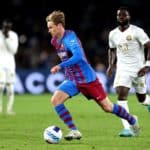 SYDNEY, AUSTRALIA - MAY 25: Frenkie de Jong of FC Barcelona controls the ball during the match between FC Barcelona and the A-League All Stars at Accor Stadium on May 25, 2022 in Sydney, Australia. (Photo by Brendon Thorne/Getty Images)