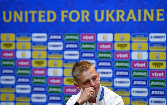 You are currently viewing Zinchenko dreams of giving World Cup joy to Ukraine