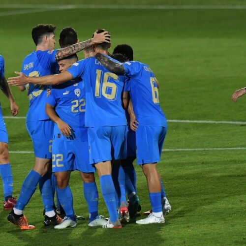 Italy beat Hungary to top Nations League group