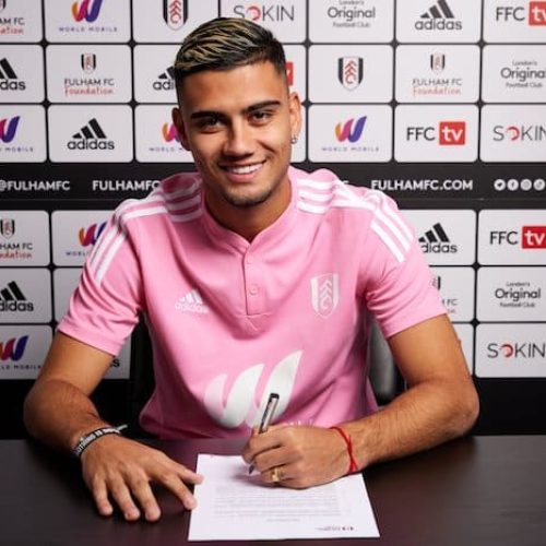 Fulham sign Pereira from Man Utd