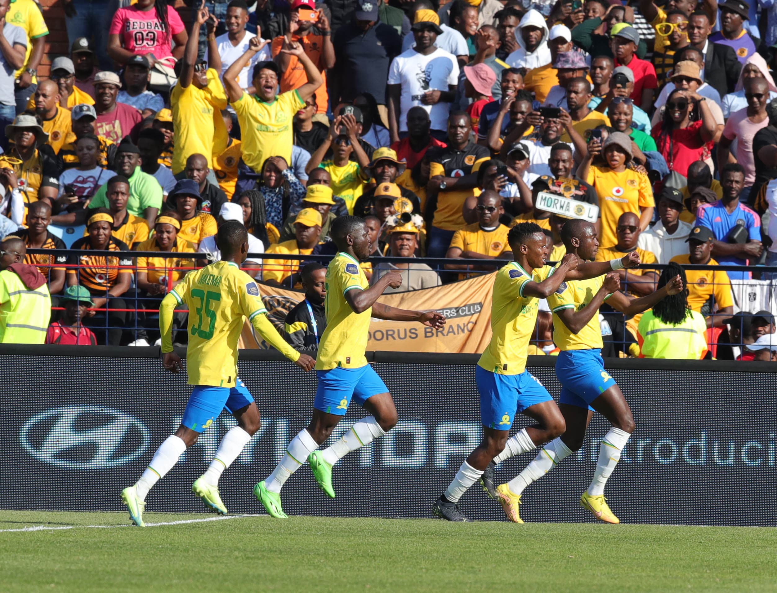 You are currently viewing Watch: Sundowns trash Chiefs at Loftus