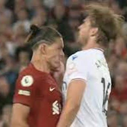 Darwin Nunez apologises to Liverpool fans for red card