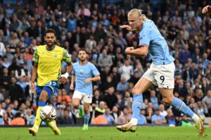 Read more about the article Watch: Haaland hits hat-trick in Man City rout