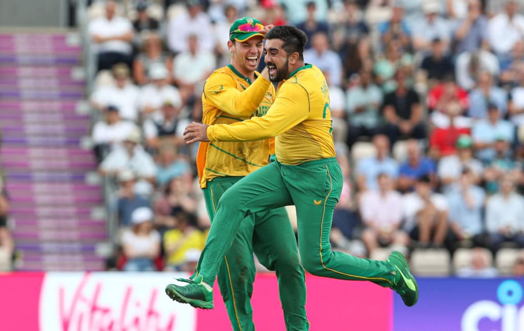 South Africa's Tabraiz Shamsi (right) celebrates taking the wicket of England's Moeen Ali during the third Vitality IT20 match at the Ageas Bowl, Southampton. Picture date: Sunday July 31, 2022. Photo by Kieran Cleeves/PA Wire/BackpagePix
