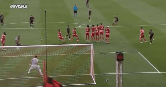 You are currently viewing Watch: Higuain rips an unstoppable free-kick in MLS