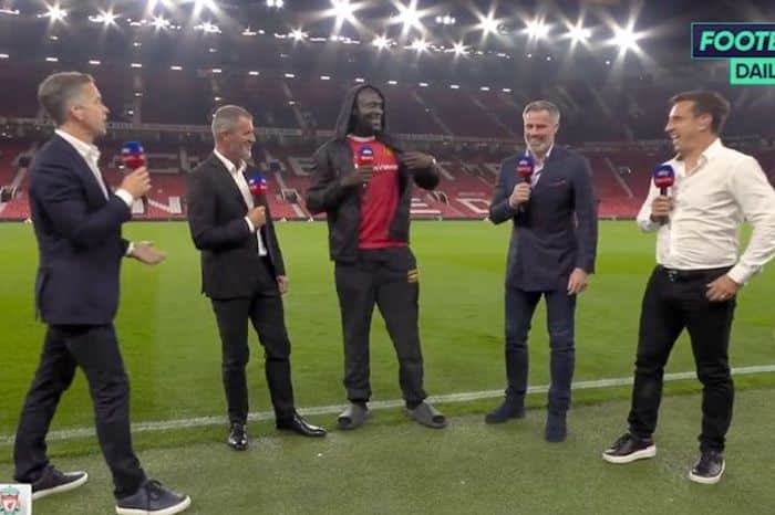 You are currently viewing Watch: Stormzy gatecrashes Sky Sports pitchside coverage after Man Utd win