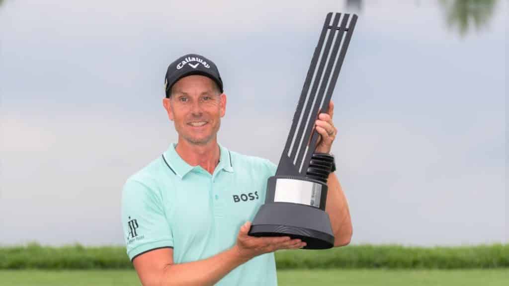 BEDMINSTER, NEW JERSEY - JULY 31: Henrik Stenson of the Majesticks GC poses with the individual trophy after winning the LIV Golf Invitational at Trump National Golf Club Bedminster on July 31, 2022 in Bedminster, New Jersey. (Photo by Montana Pritchard/LIV Golf via Getty Images