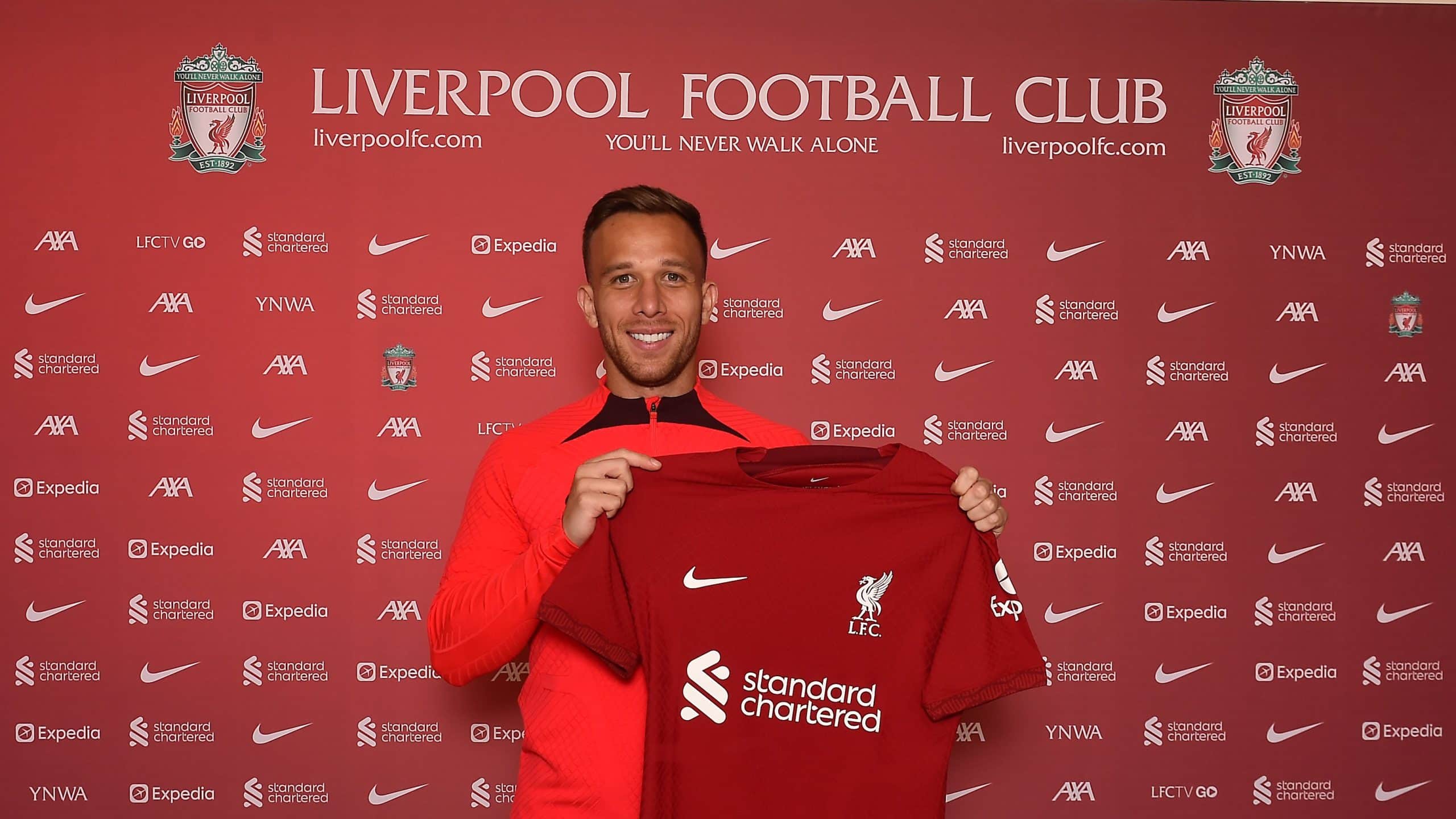 You are currently viewing Liverpool sign Arthur on loan from Juventus