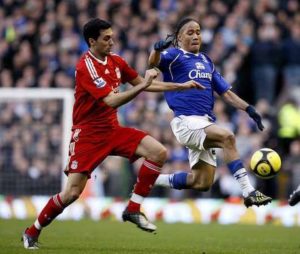 Read more about the article Rewind: Every Steven Pienaar goal for Everton!