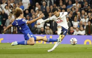 Read more about the article Watch: Son’s hat-trick helps Spurs sink Leicester