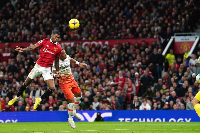 You are currently viewing Watch: Rashford nets 100th goal in Man Utd win