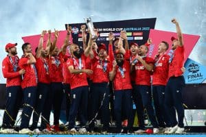 Read more about the article Stokes, Curran lead England to victory in T20 World Cup