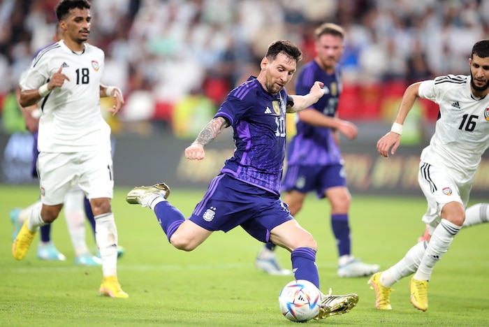 You are currently viewing Messi scores as Argentina thrash UAE in WC warm-up game