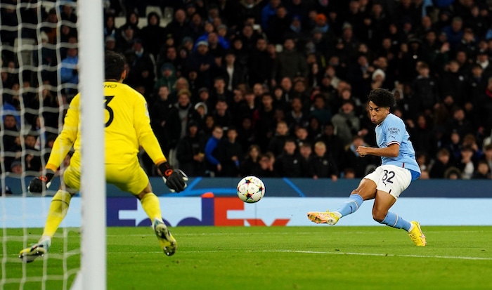 You are currently viewing WATCH: Teenager Rico Lewis makes history as Manchester City beat Sevilla