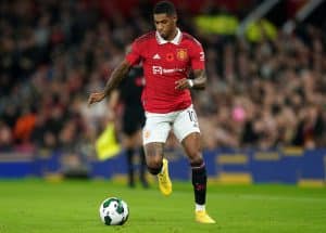 Read more about the article Rashford signs new Manchester United deal
