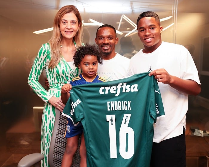 You are currently viewing Real Madrid sign teenage Brazilian starlet Endrick