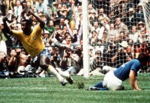 Read more about the article Brazil legend Pele dies aged 82 after battle with cancer