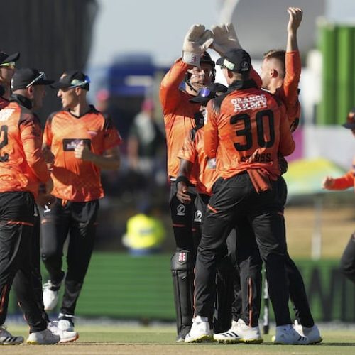Sunrisers claim five wicket win over Royals in Paarl