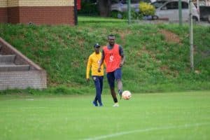 Read more about the article Chiefs capture Congolese striker Basomboli