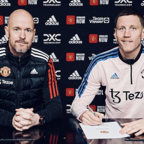 Man Utd complete loan signing of Weghorst