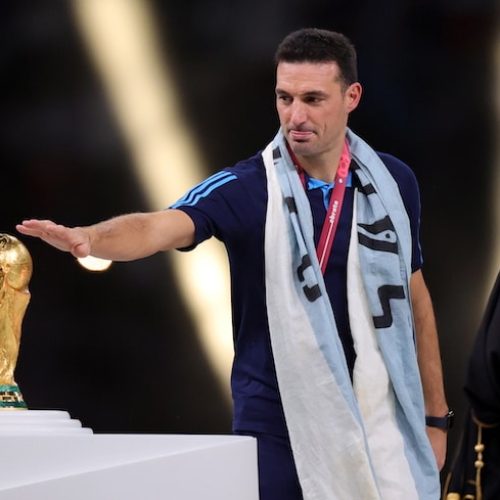 World Cup-winning coach Scaloni pens new deal with Argentina