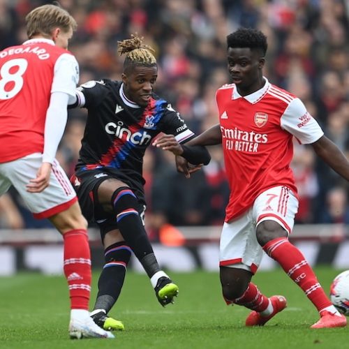 Saka stars as Arsenal go eight points clear