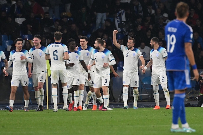 You are currently viewing Kane breaks England all-time goal record against Italy