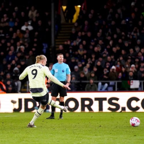 Haaland’s late penalty rescues Man City against Palace