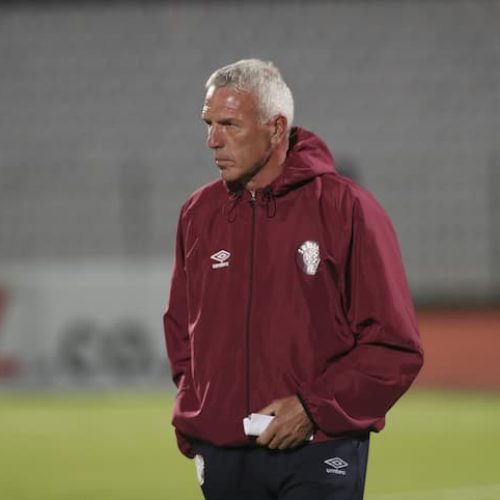 Ernst Middendorp leaves Swallows for German club