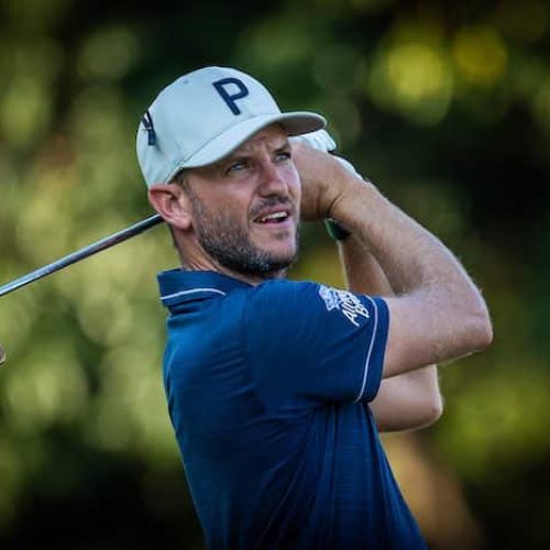 Fast finish gives Redman the lead in Centurion