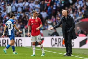 Read more about the article Ten Hag praises ‘inspirational’ Man Utd captain Fernandes