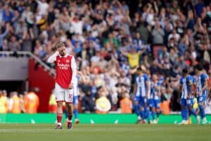 Read more about the article Arsenal’s title hopes hampered by Brighton defeat