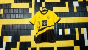 Read more about the article Puma, Dortmund launch new fan designed home kit