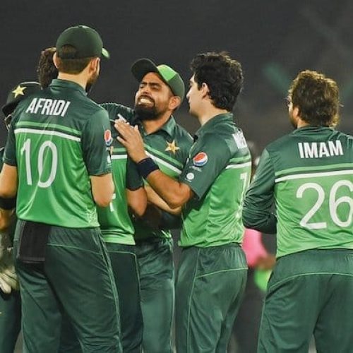 Pakistan defeat New Zealand by 26 runs to go 3-0 up in the series