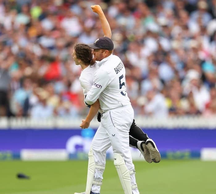 You are currently viewing Watch: Bairstow carries pitch invader off field at Lord’s
