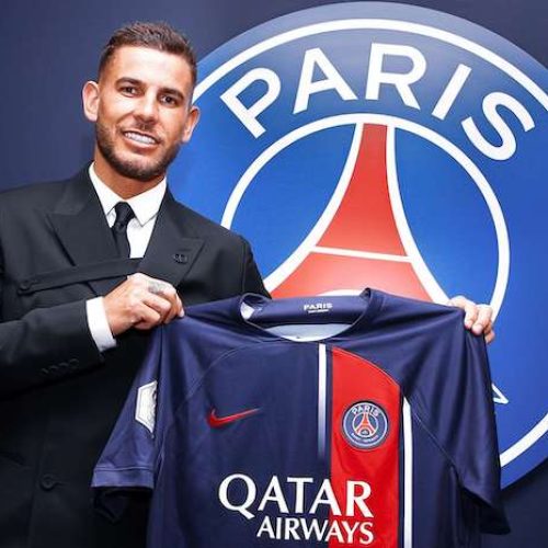 Hernandez completes switch from Bayern Munich to PSG