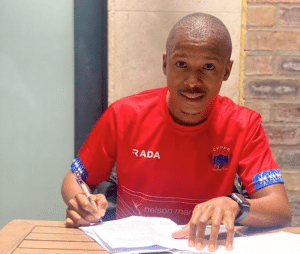 Read more about the article Chippa sign former Pirates man Luvuyo Memela