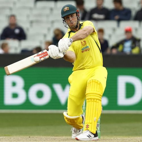 Marsh stars as Australia hit 226 against South Africa in first T20