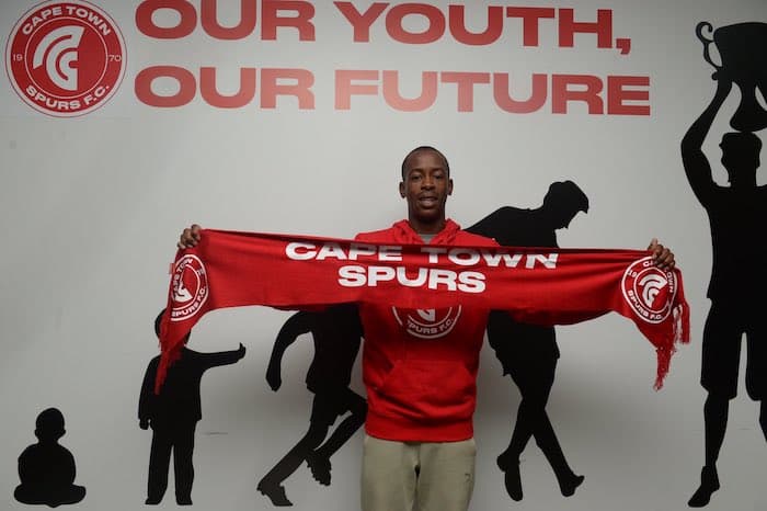 You are currently viewing CT Spurs sign Lukhubeni on loan from Sundowns