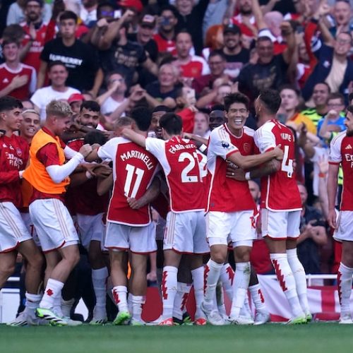 Arsenal leave it late to stun Man Utd