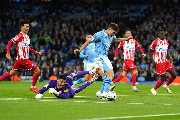You are currently viewing Alvarez stars as Man City come back to beat Red Star