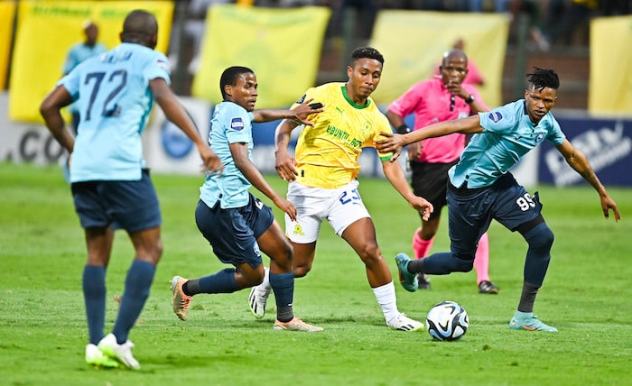 You are currently viewing Sundowns continue to show faith in Samba Stars