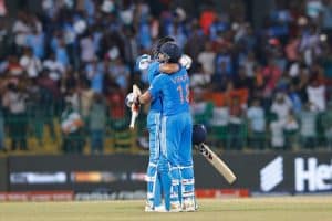 Read more about the article Kohli, Rahul star as India thrash Pakistan in Asia Cup