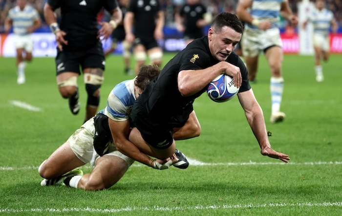 You are currently viewing All Blacks cruise into Rugby World Cup final