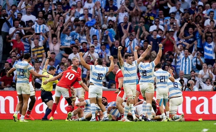 You are currently viewing Argentina beat Wales to book World Cup semis spot