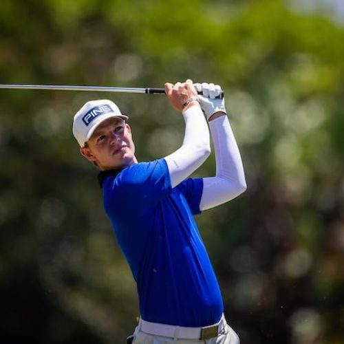 Birdie blitz earns Broomhead lead in SunBet Challenge