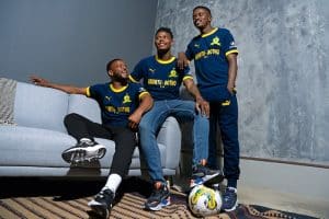 Read more about the article PUMA, Mamelodi Sundowns unveil African Dawn kit