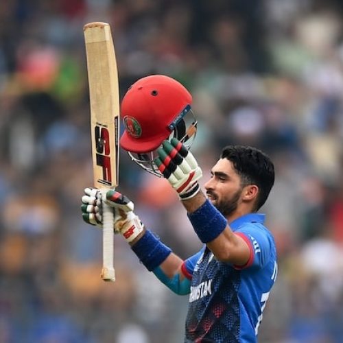 Zadran guides Afghanistan to 291-5 against Australia